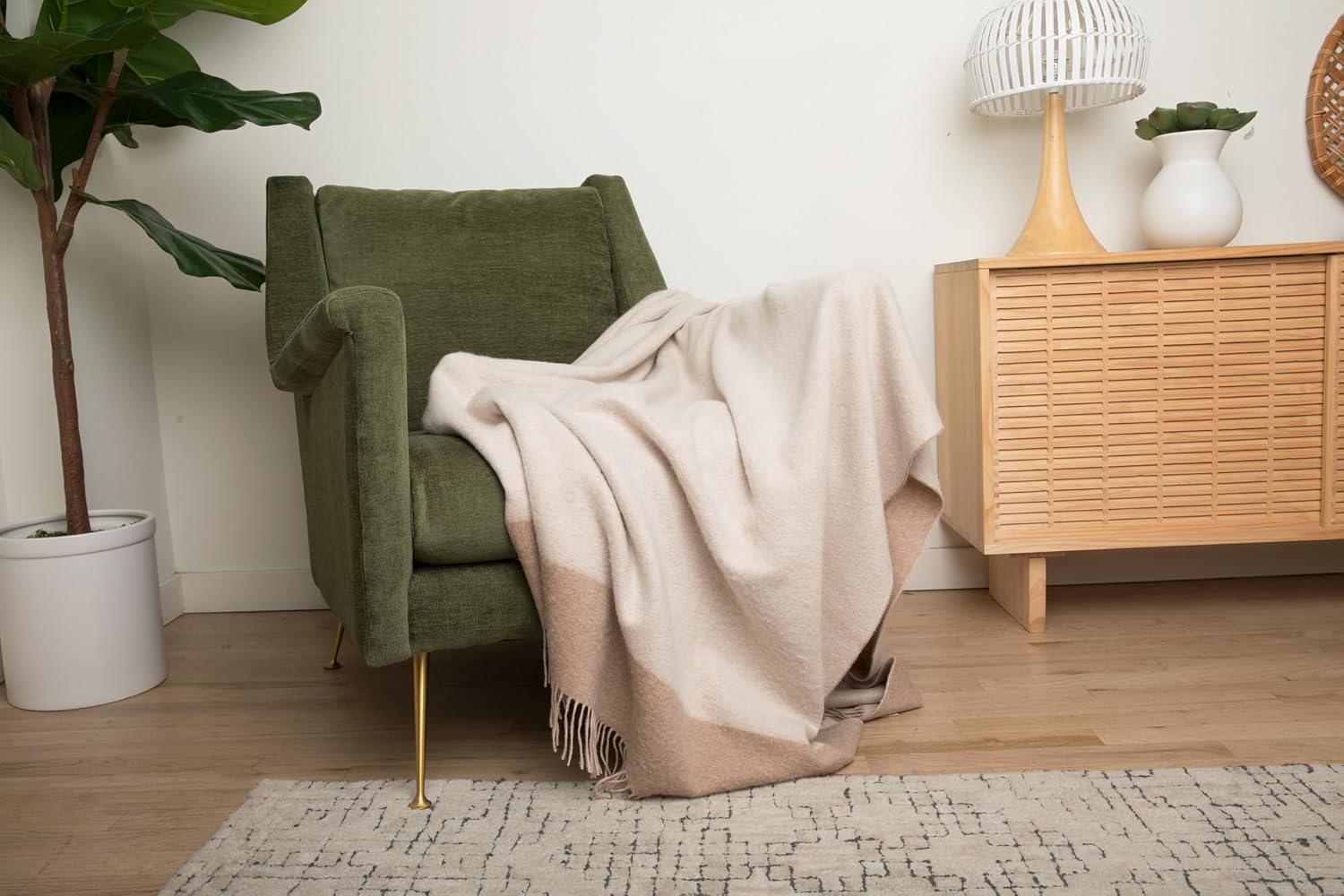 100% Cashmere Throw Blanket Natural Undyed Cashmere 67"x57" Reversible Jacquard Design Neutral Colors - Image 2