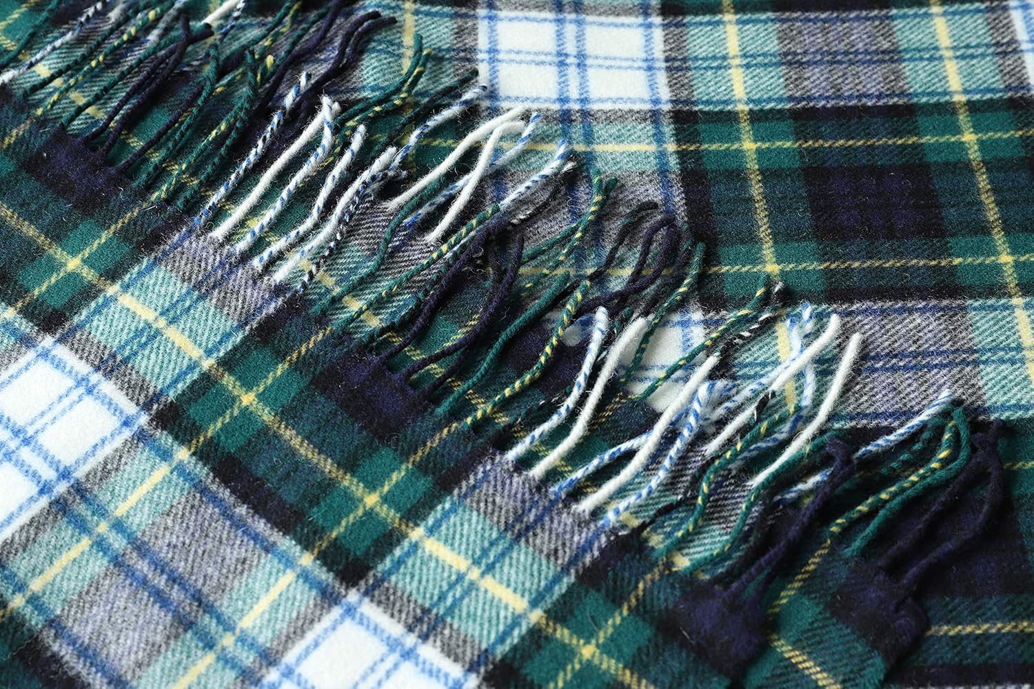 Biddy Murphy 100% Irish Lambswool Throw Toss Blanket Tartan Plaid Green\/White i##e##s: Soft ^^ Warm ^^ Traditional Celtic ^^ Imported from Ireland ^^ Heirloom Quality :i##e##s - Image 5