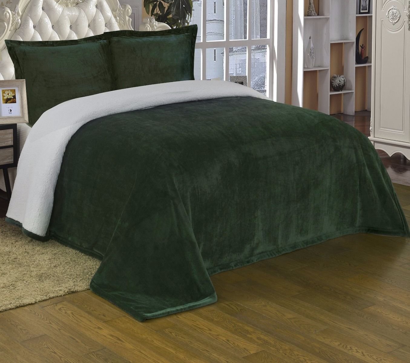 Collection Reversible Micro-Mink Sherpa Throw Blanket Queen Hunter Green