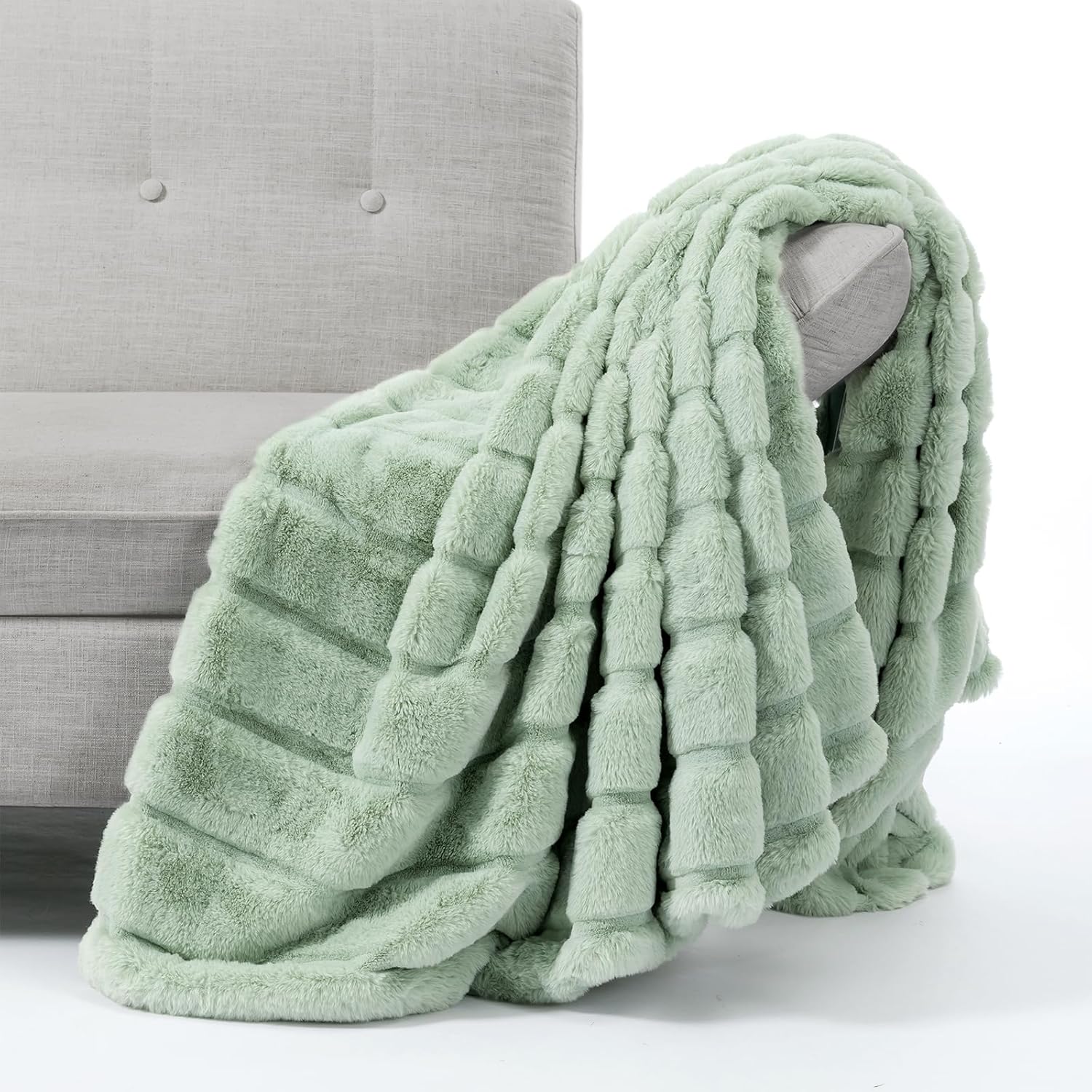 Cozy Bliss Faux Fur Throw Blanket 50 * 60 Inches and Cooling Comforter Queen Size 90 * 90 Inches - Image 4