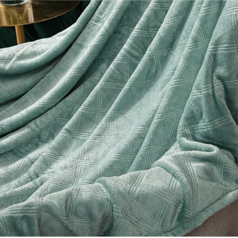 EWUROI Coral Fleece Fleece Blanket Office Nap Blanket Blanket Throw - Image 4