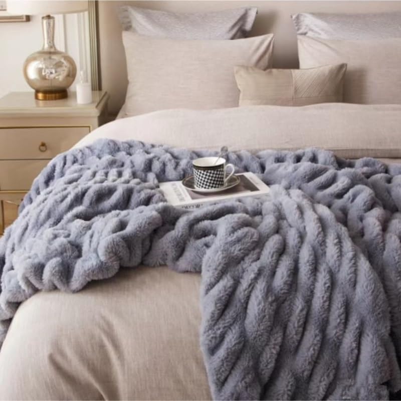 EWUROI Relax Plush on The Sofa Fleece Blanket for a Nap Blanket Throw(150 * 200cm) - Image 6