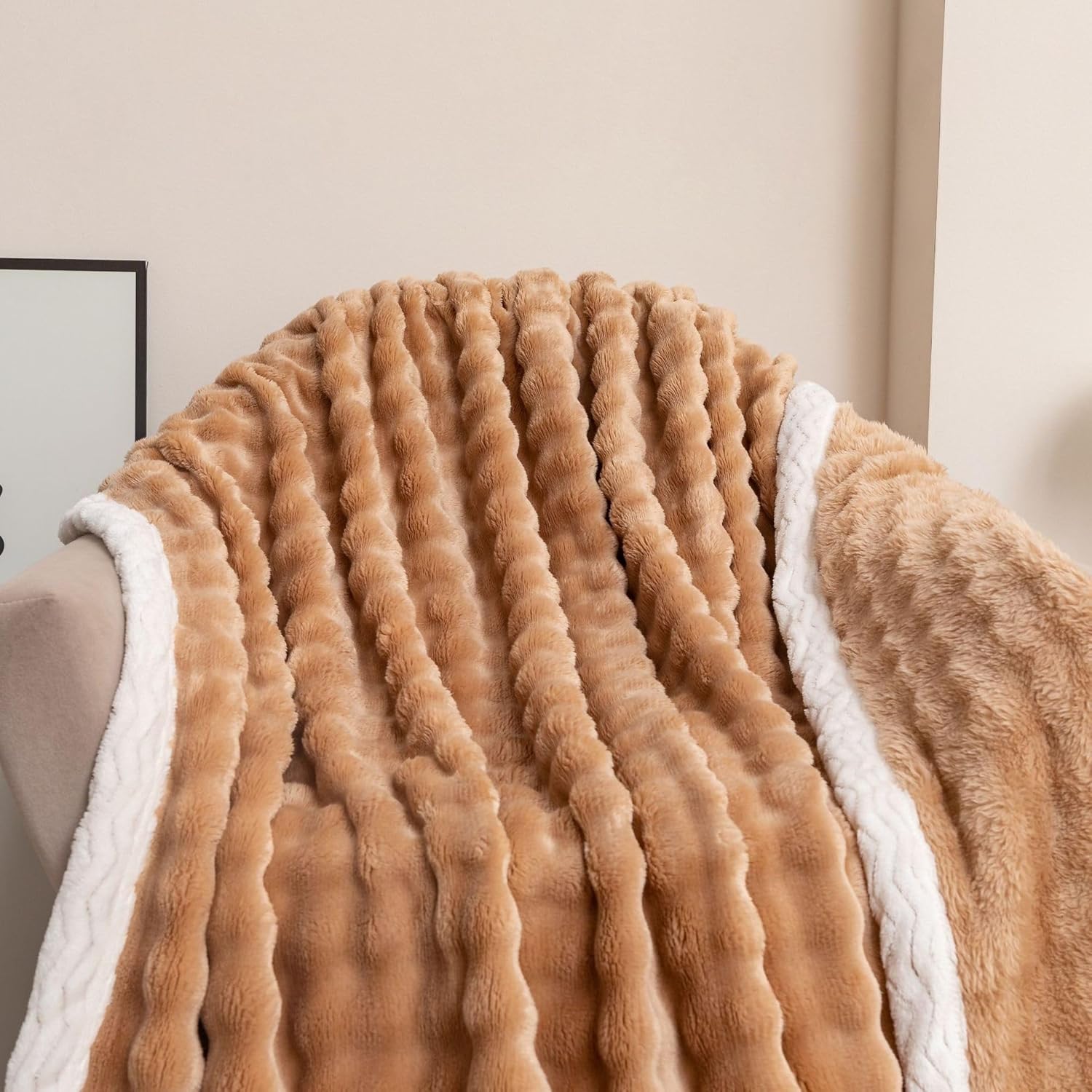 EWUROI Sofa Plush a Single Layer Fleece Blanket Nap on Blanket Throw(120 * 200cm) - Image 4