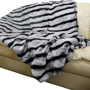 Glacier Wear Rex Rabbit Fur Throw Blanket - Chinchilla rexblkt100 (60 X 70 Inches)