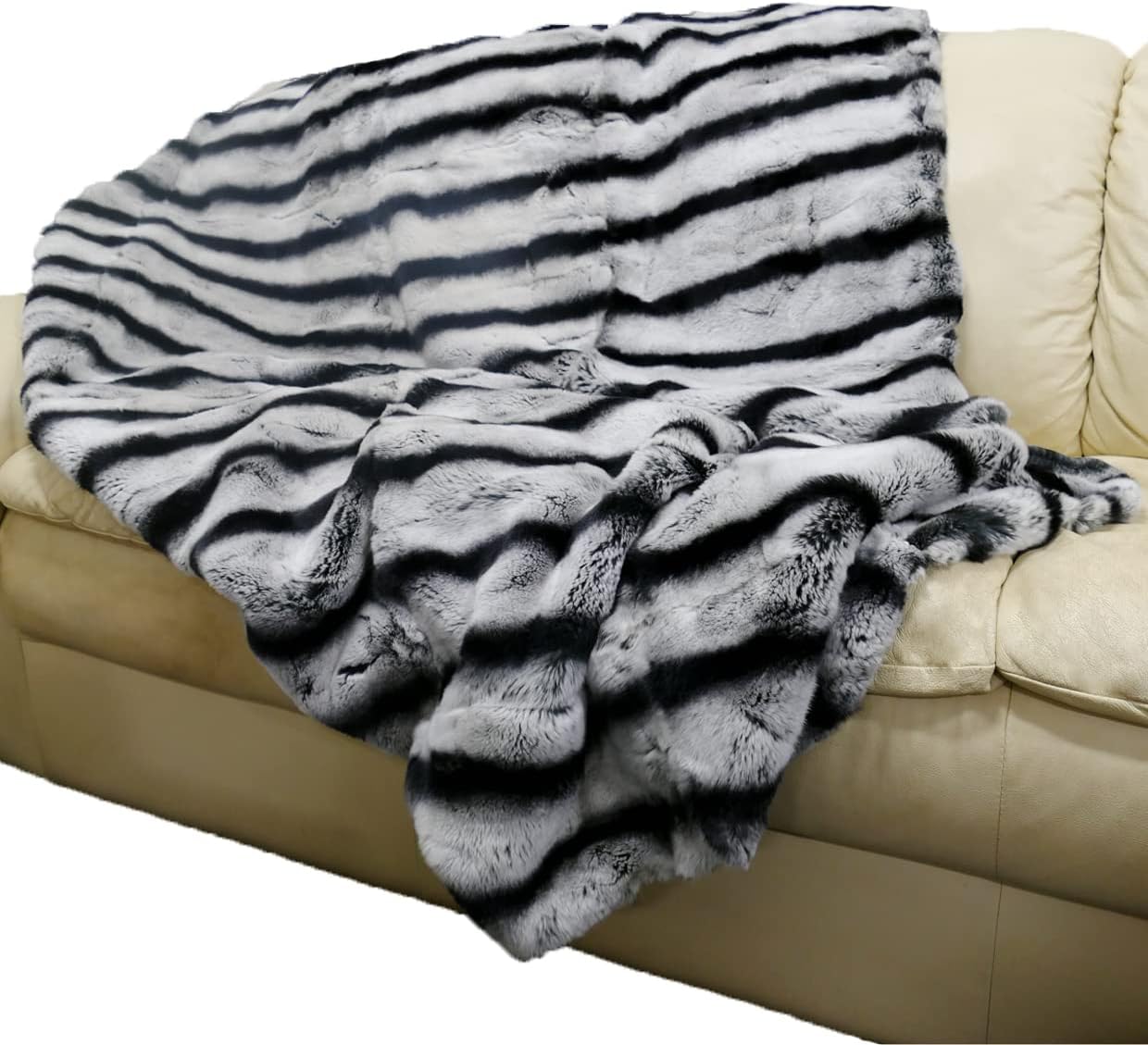 Glacier Wear Rex Rabbit Fur Throw Blanket - Chinchilla rexblkt100 (60 X 70 Inches)