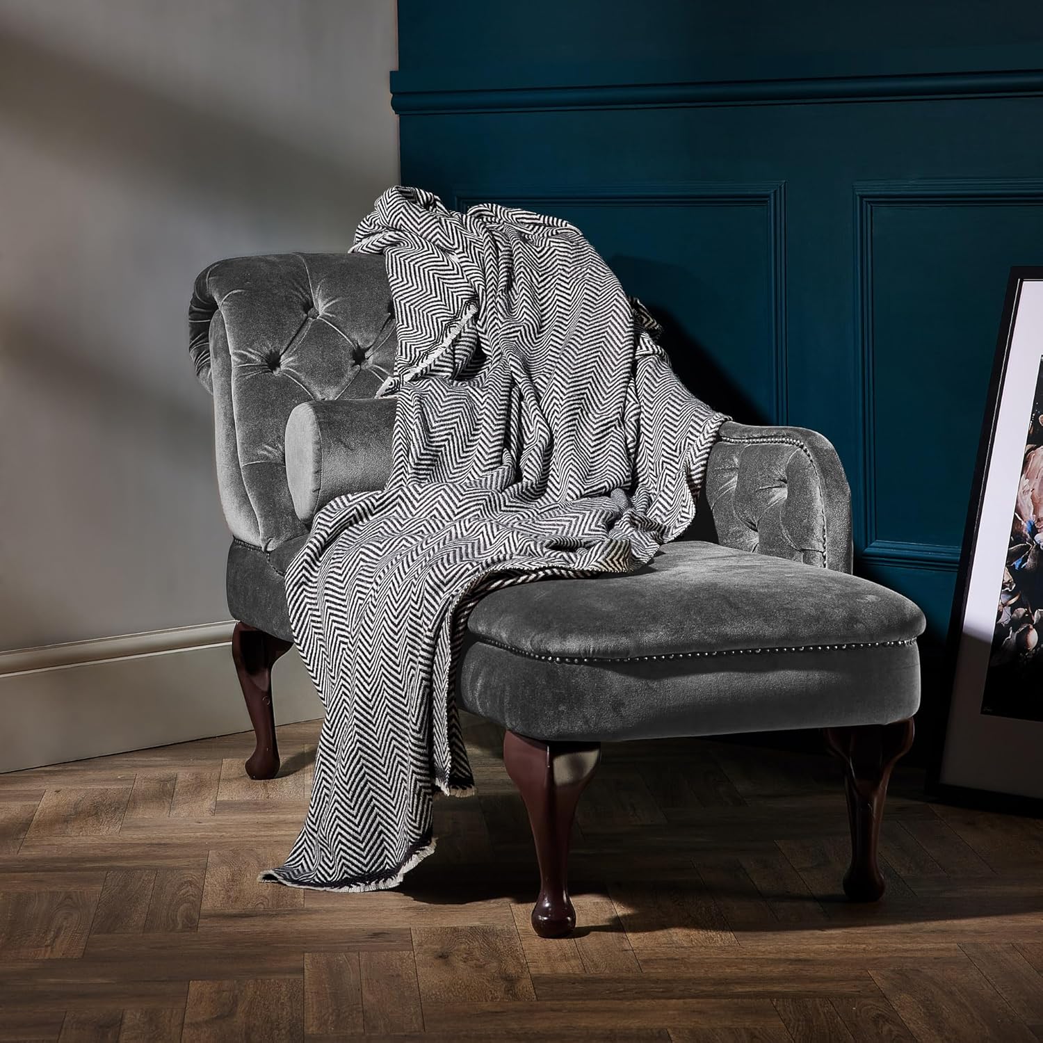 San Vera Luxurious XXL 100% Pure Cashmere Blanket Oversized Black Throw Blanket with Fringe 118 x 55 Inch Super Soft Warm for Home - Image 4