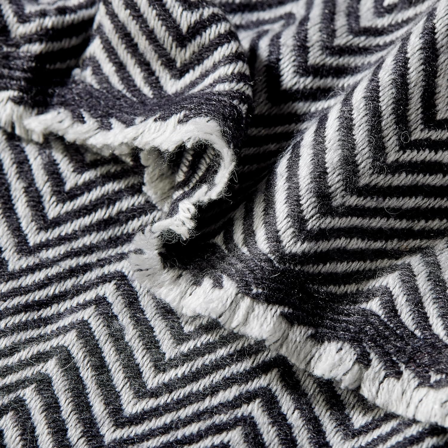 San Vera Luxurious XXL 100% Pure Cashmere Blanket Oversized Black Throw Blanket with Fringe 118 x 55 Inch Super Soft Warm for Home - Image 6