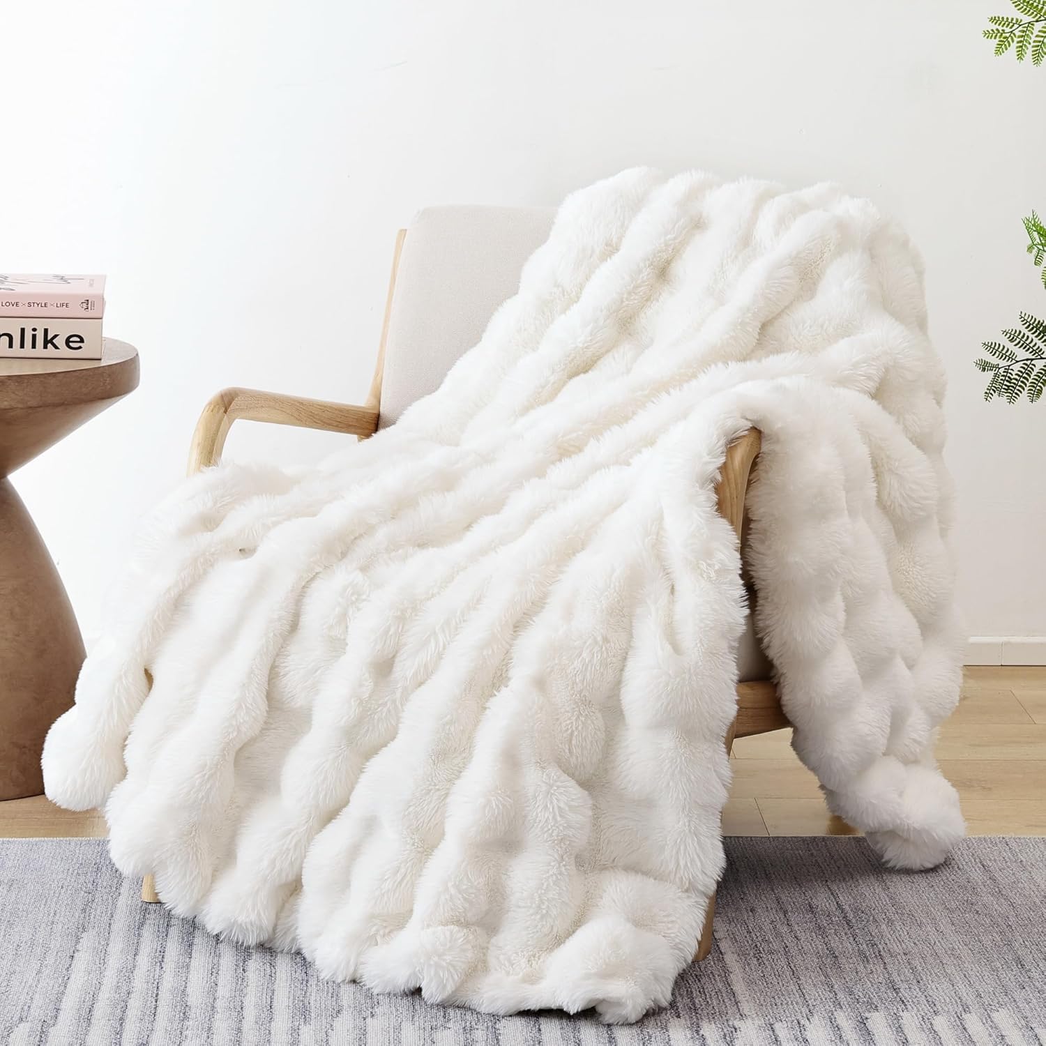 Smoofy Faux Fur Throw Blanket for Couch \u2013 Cream White Fluffy Cozy Rabbit Fleece, Plush Soft Bubble Blanket for Sofa & Bed, for Mom, Warm Fuzzy Home Room Decor Throw 50" x 60"