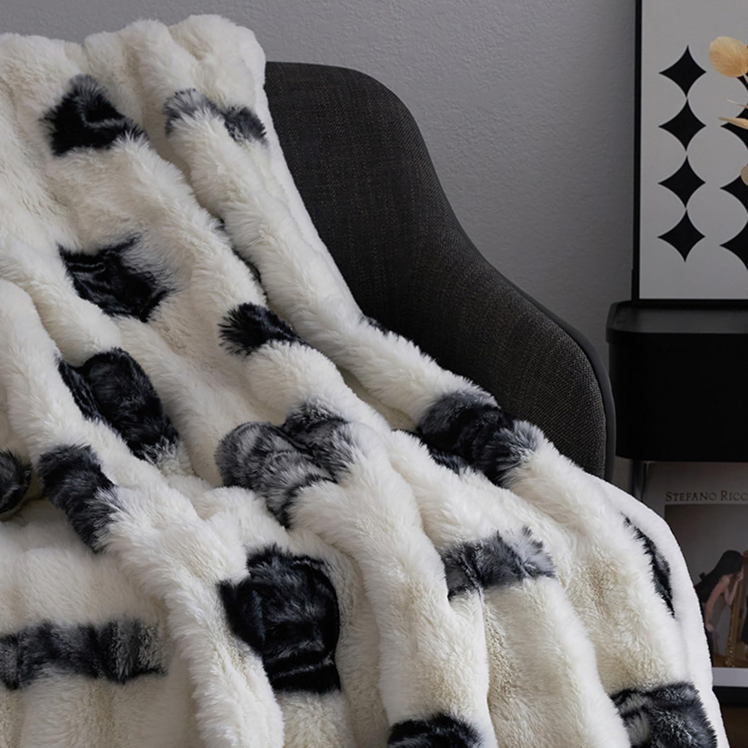 Warm Cozy White Throw Blanket for Couch Bed Sofa - Thick Plush Fuzzy Soft Reversible Fleece Blanket Throw - Elegant Living Room Bedroom Decor - All Seasons Snuggle Blanket - Image 7